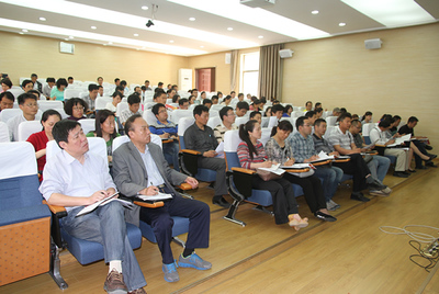 徐州市召开2014年市区中考招生志愿填报工作会议